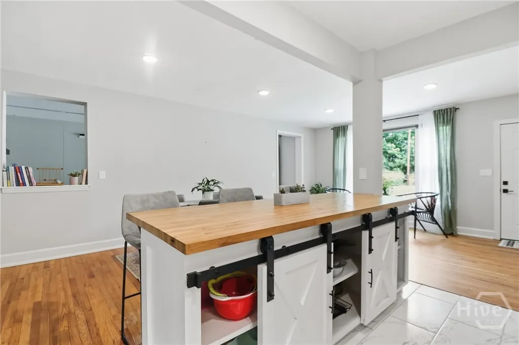 609 Johnston Street Savannah GA 31405