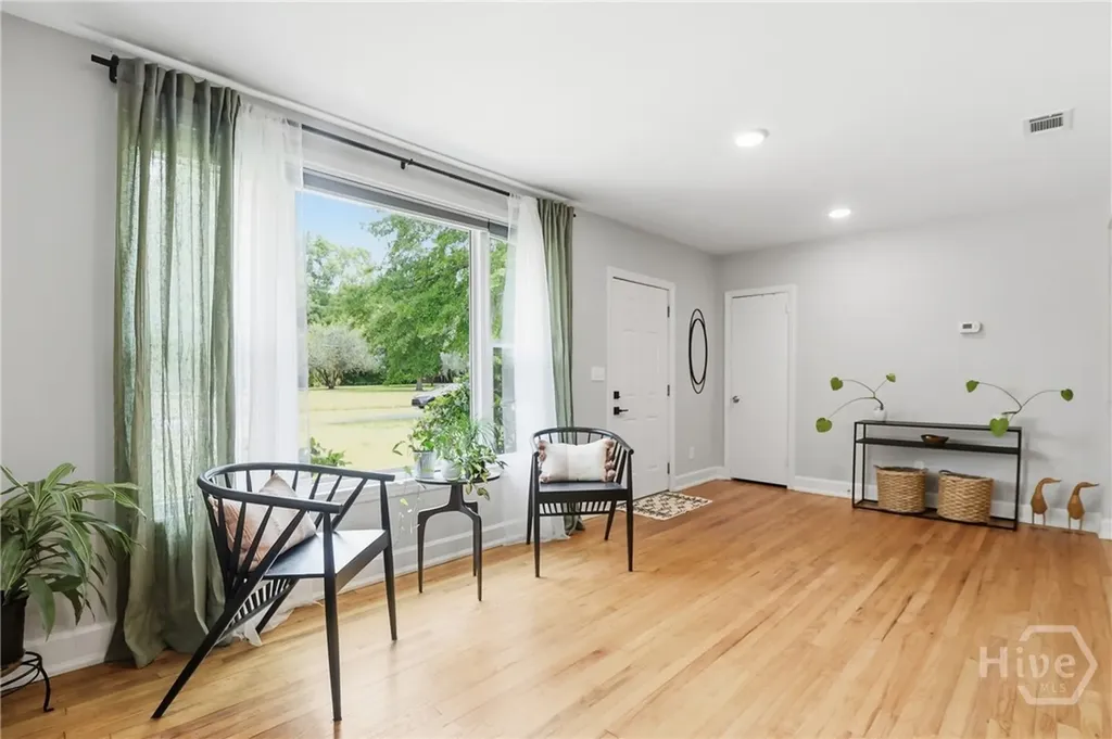 609 Johnston Street Savannah GA 31405
