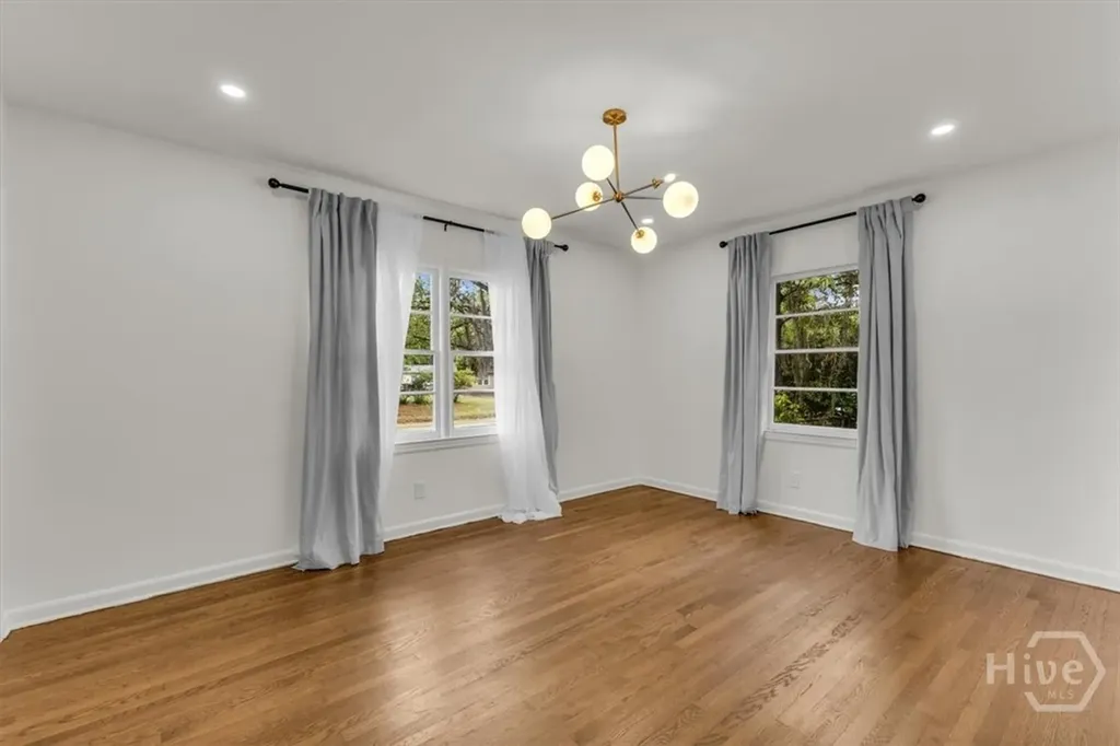 2223 E Derenne Avenue Savannah GA 31406