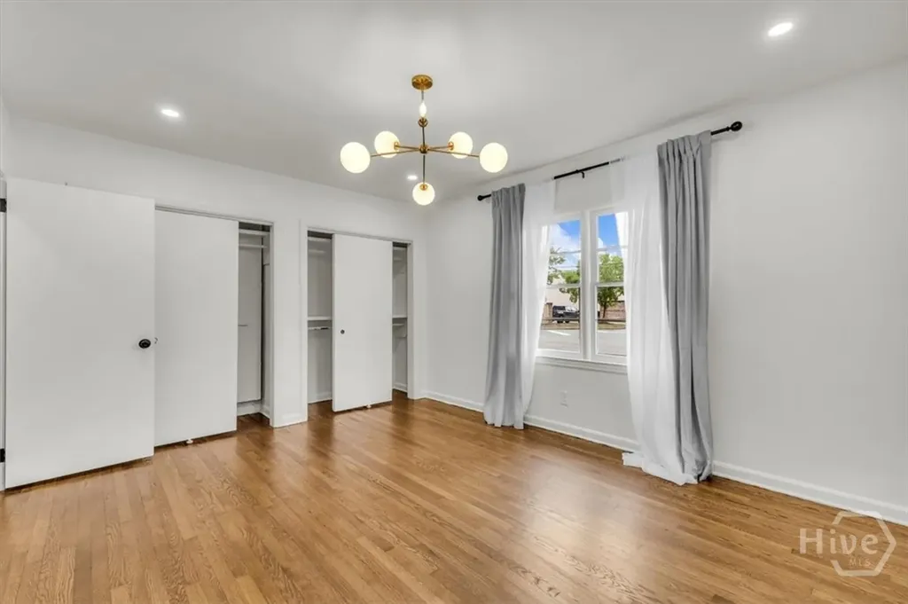 2223 E Derenne Avenue Savannah GA 31406