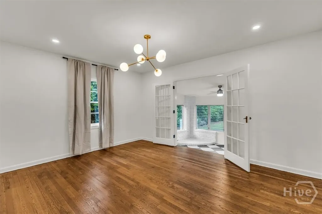 2223 E Derenne Avenue Savannah GA 31406