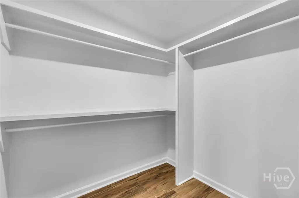 2223 E Derenne Avenue Savannah GA 31406