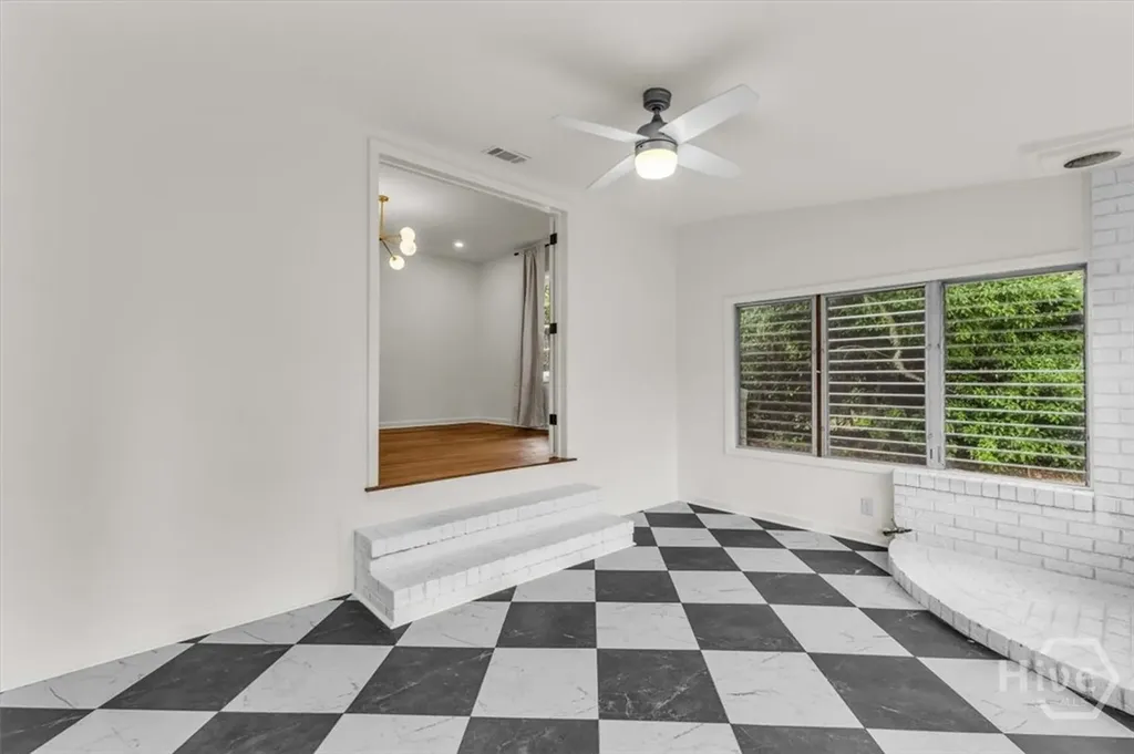 2223 E Derenne Avenue Savannah GA 31406