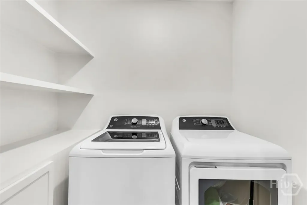2223 E Derenne Avenue Savannah GA 31406