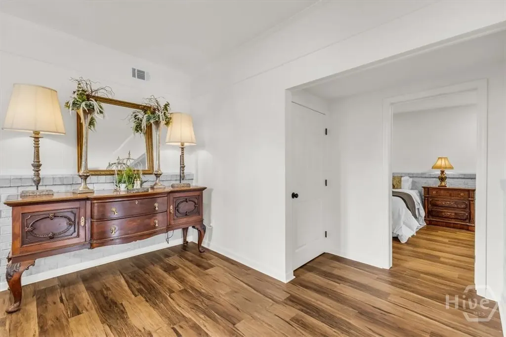 2223 E Derenne Avenue Savannah GA 31406