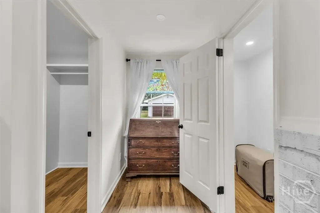 2223 E Derenne Avenue Savannah GA 31406