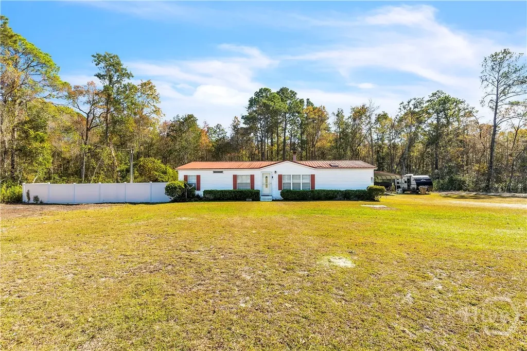 2109 Blue Jay Road Guyton GA
