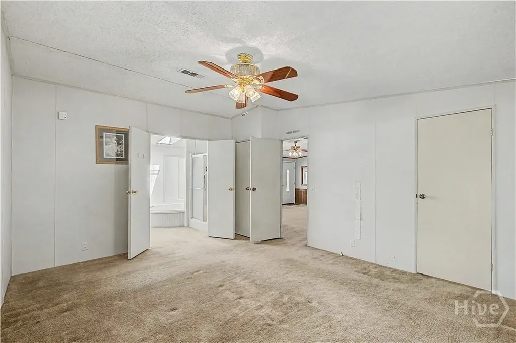 2109 Blue Jay Road Guyton GA