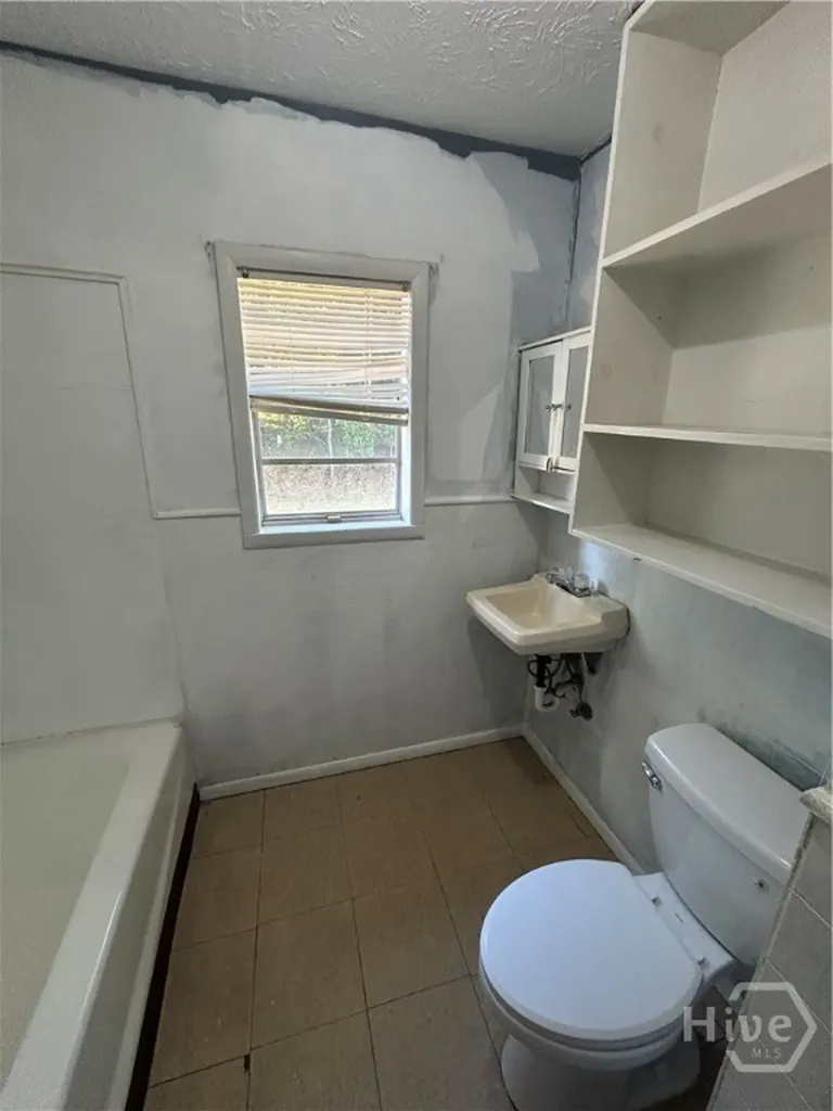 2645 E Elm Street Wrightsville GA 31096