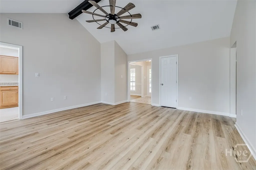 1 Longleaf Circle Pooler GA 31322