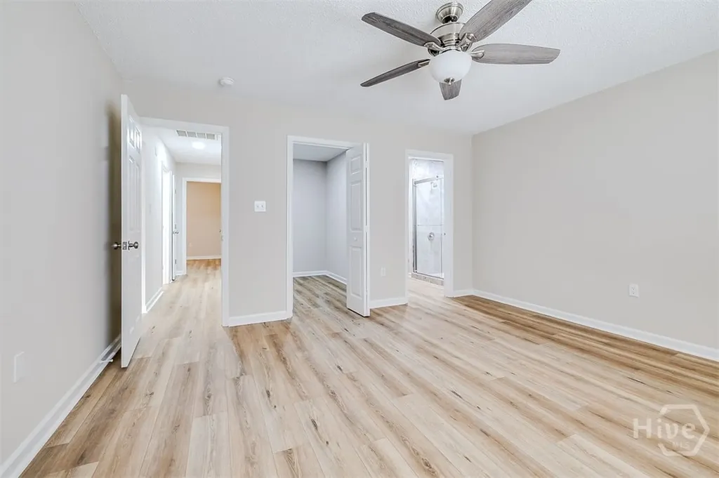 1 Longleaf Circle Pooler GA 31322