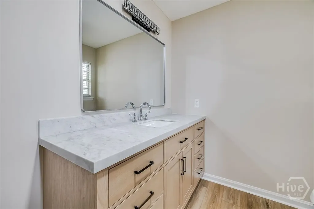 1 Longleaf Circle Pooler GA 31322