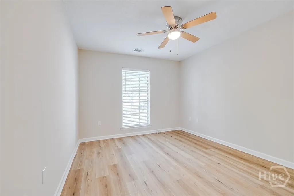 1 Longleaf Circle Pooler GA 31322