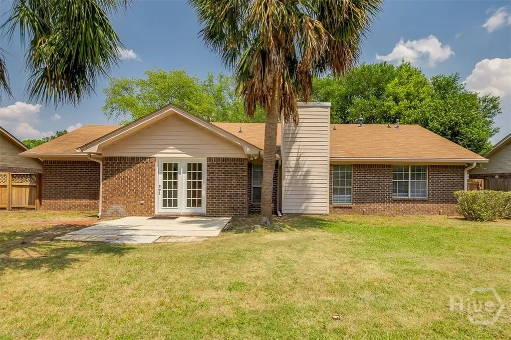 1 Longleaf Circle Pooler GA 31322
