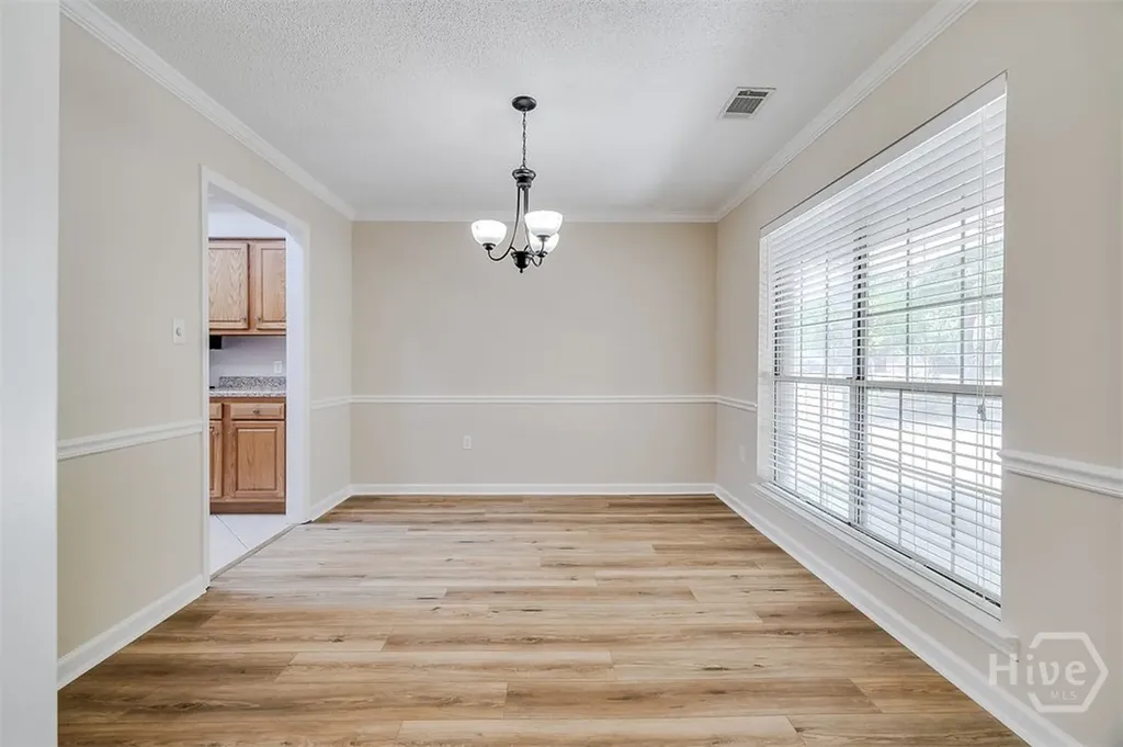1 Longleaf Circle Pooler GA 31322
