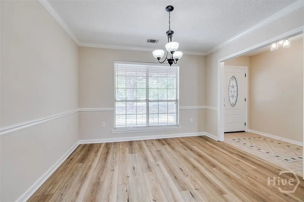 1 Longleaf Circle Pooler GA 31322