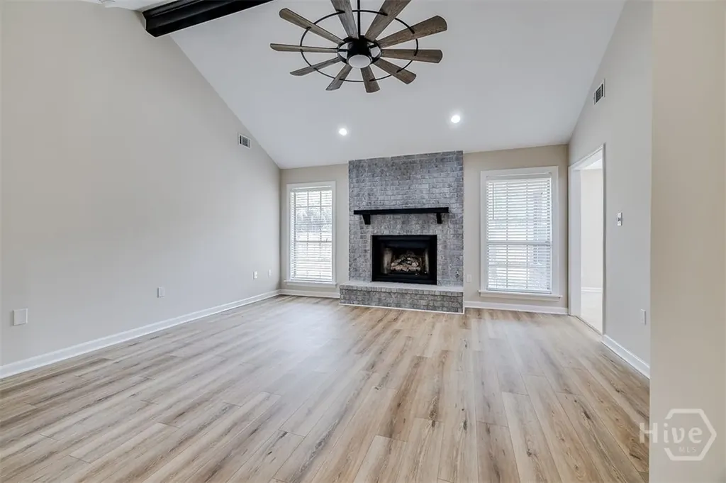 1 Longleaf Circle Pooler GA 31322