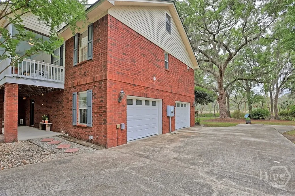 11 Mill Run Lane Richmond Hill GA 31324