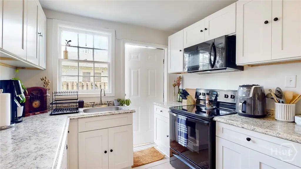 904 E 39th Street Savannah GA 31401