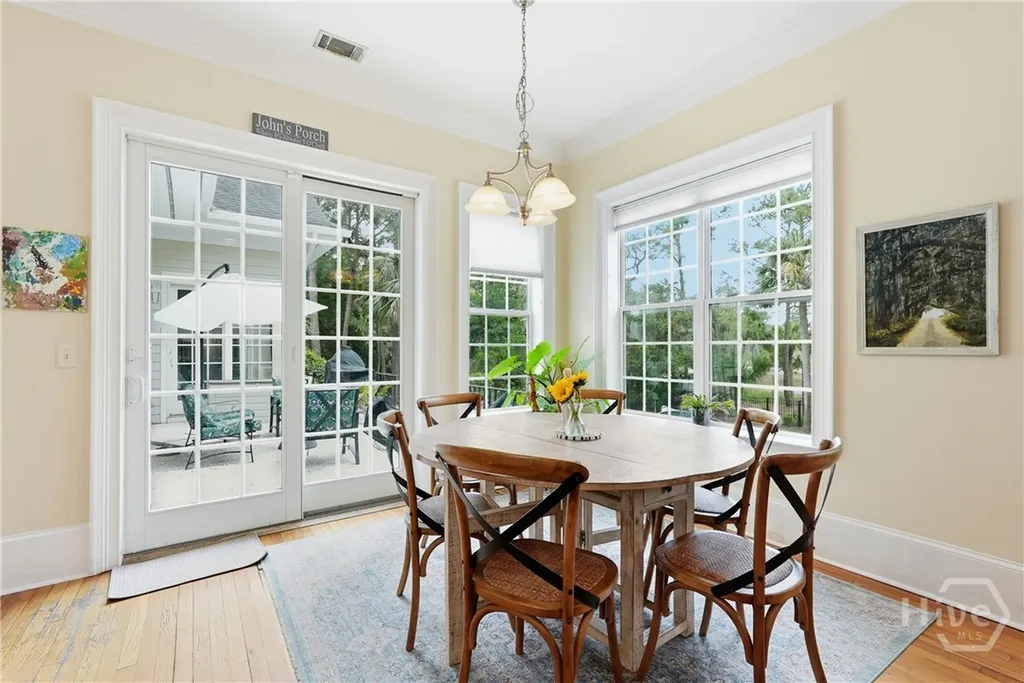 104 Commodore Drive Savannah GA 31410