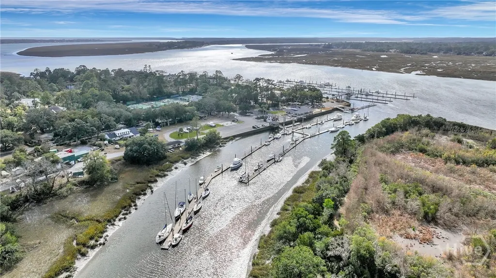 104 Commodore Drive Savannah GA 31410