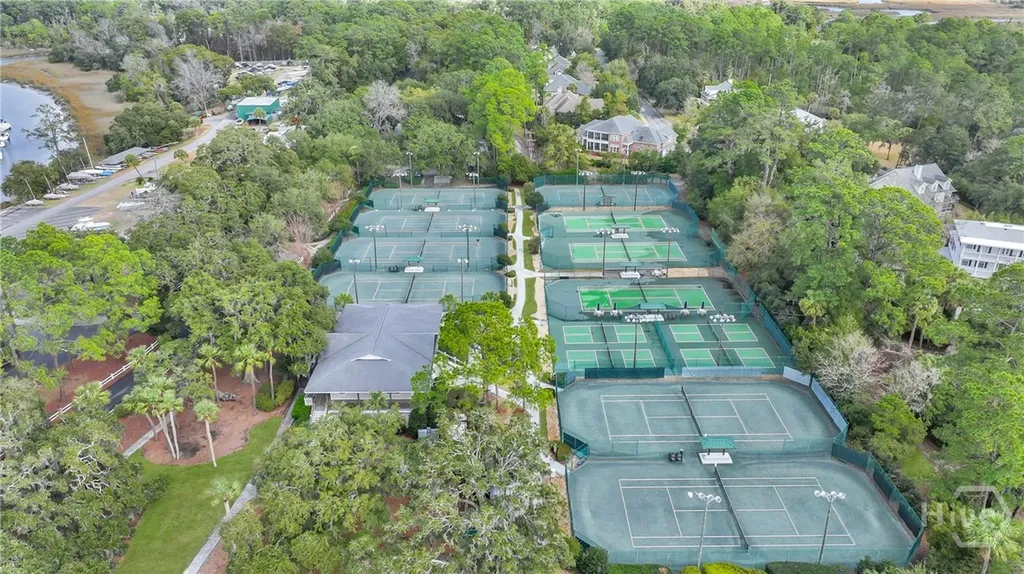 104 Commodore Drive Savannah GA 31410