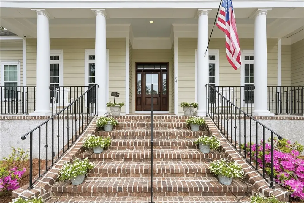 104 Commodore Drive Savannah GA 31410