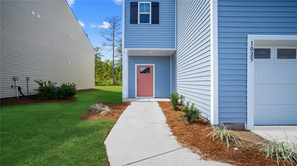 1051 Lakes Boulevard Brunswick GA 31525