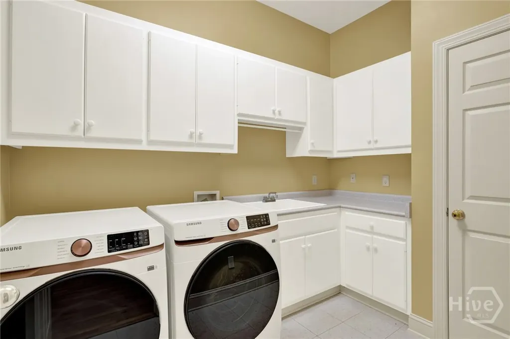 2 Wakefield Place Savannah GA 31411