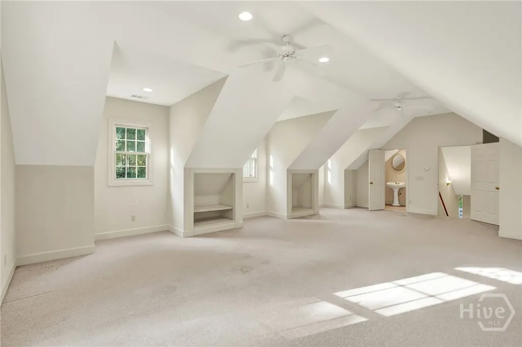 2 Wakefield Place Savannah GA 31411