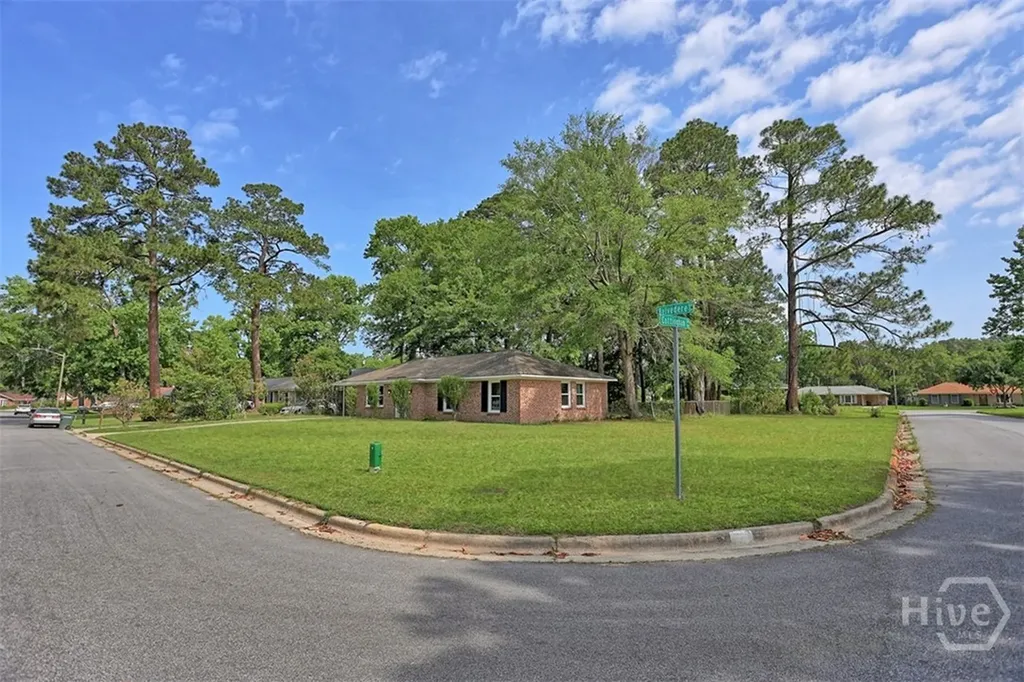 2 Belvedere Drive Savannah GA 31419