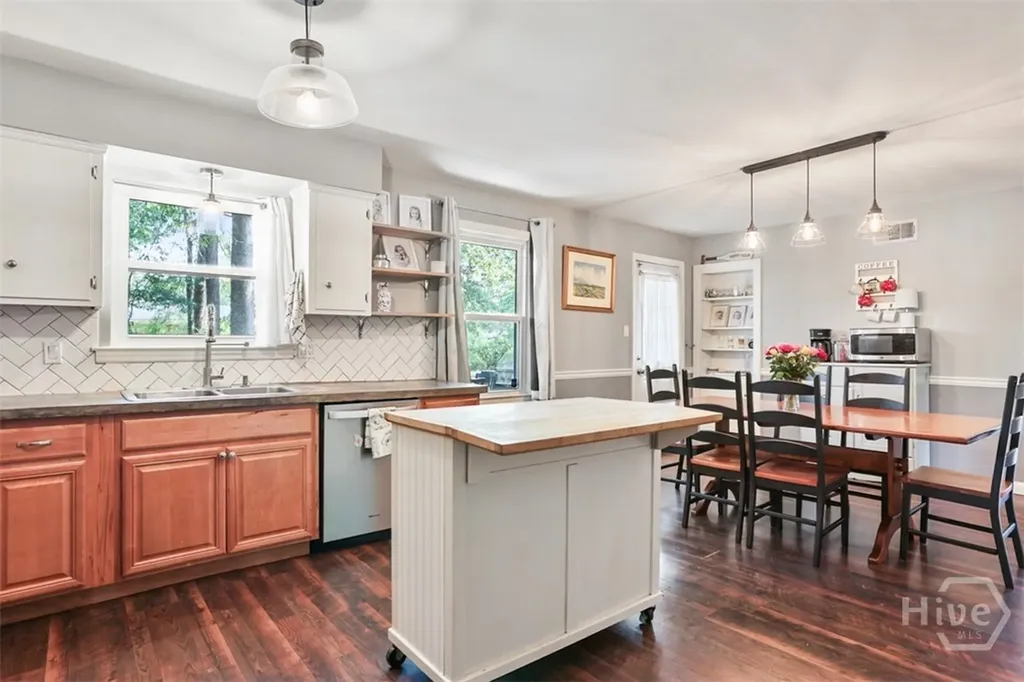 2 Belvedere Drive Savannah GA 31419