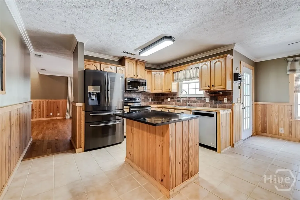 102 Julia Court Springfield GA 31329
