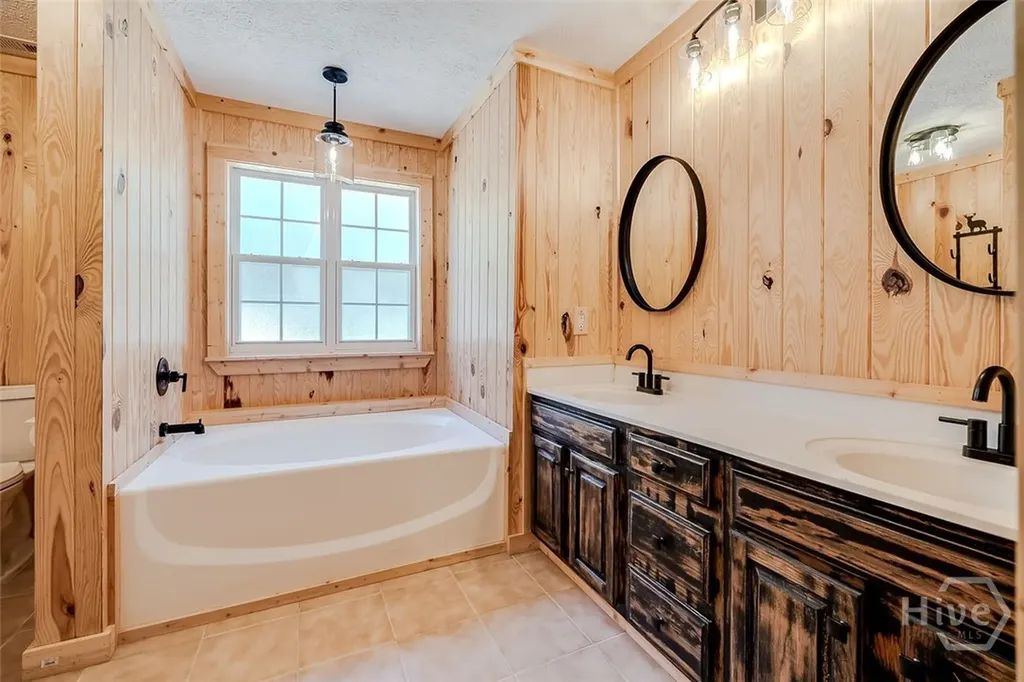 102 Julia Court Springfield GA 31329