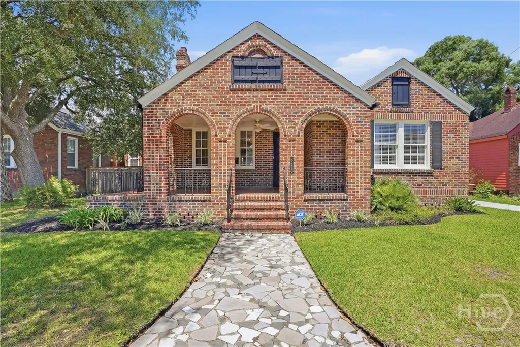 528 E 51st Street Savannah GA 31405