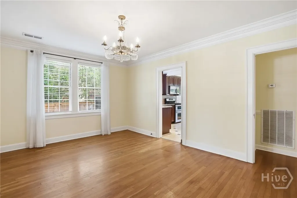 528 E 51st Street Savannah GA 31405