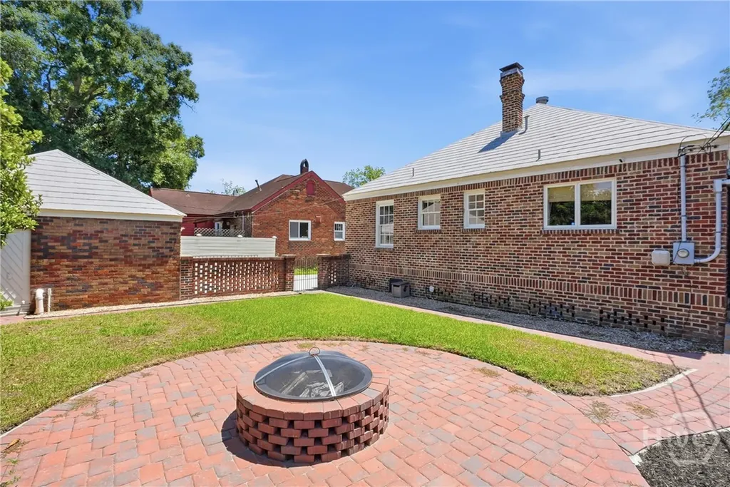 528 E 51st Street Savannah GA 31405
