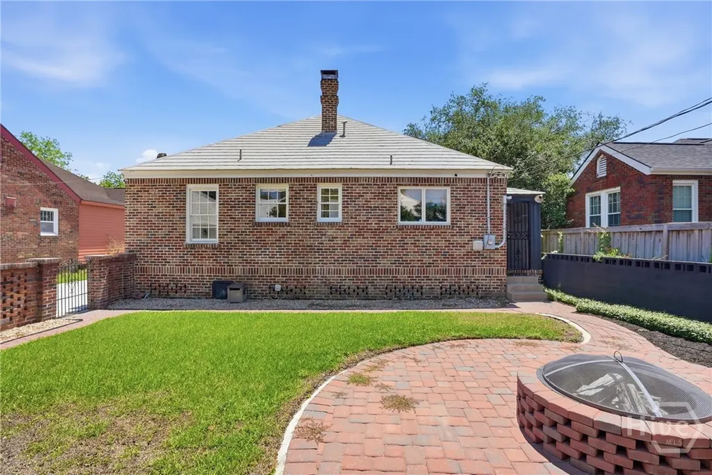 528 E 51st Street Savannah GA 31405
