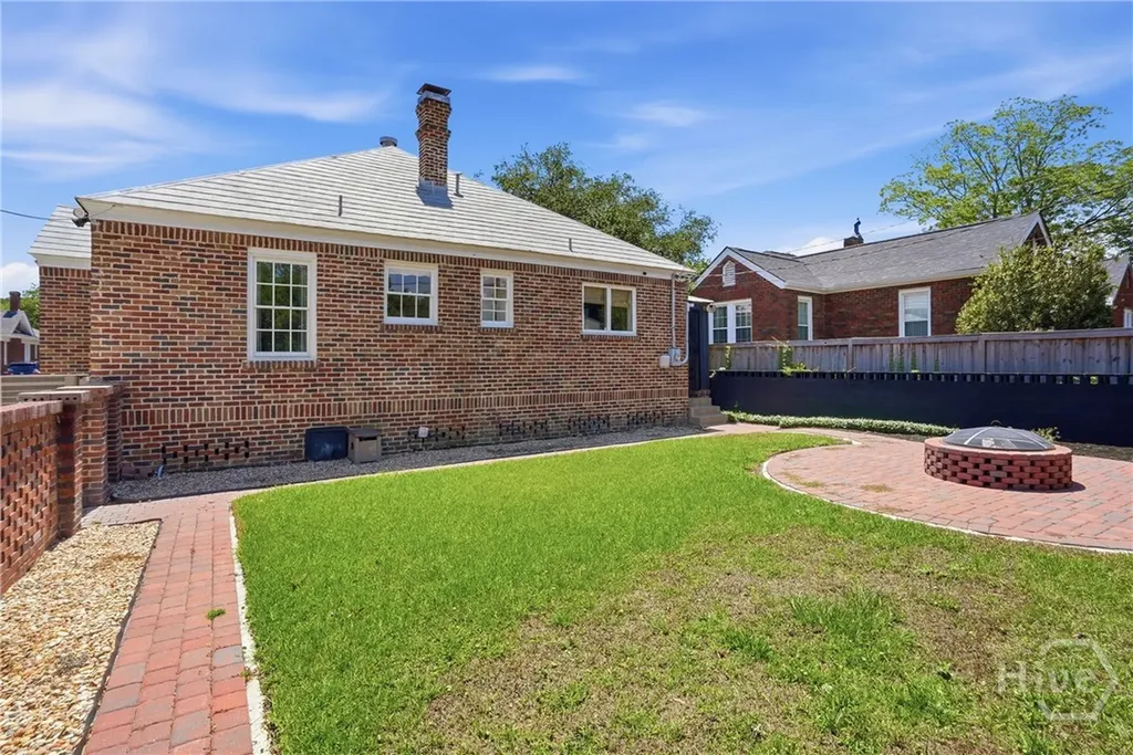 528 E 51st Street Savannah GA 31405