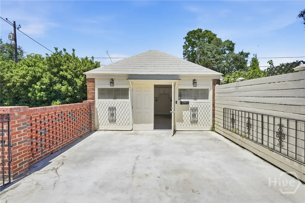 528 E 51st Street Savannah GA 31405