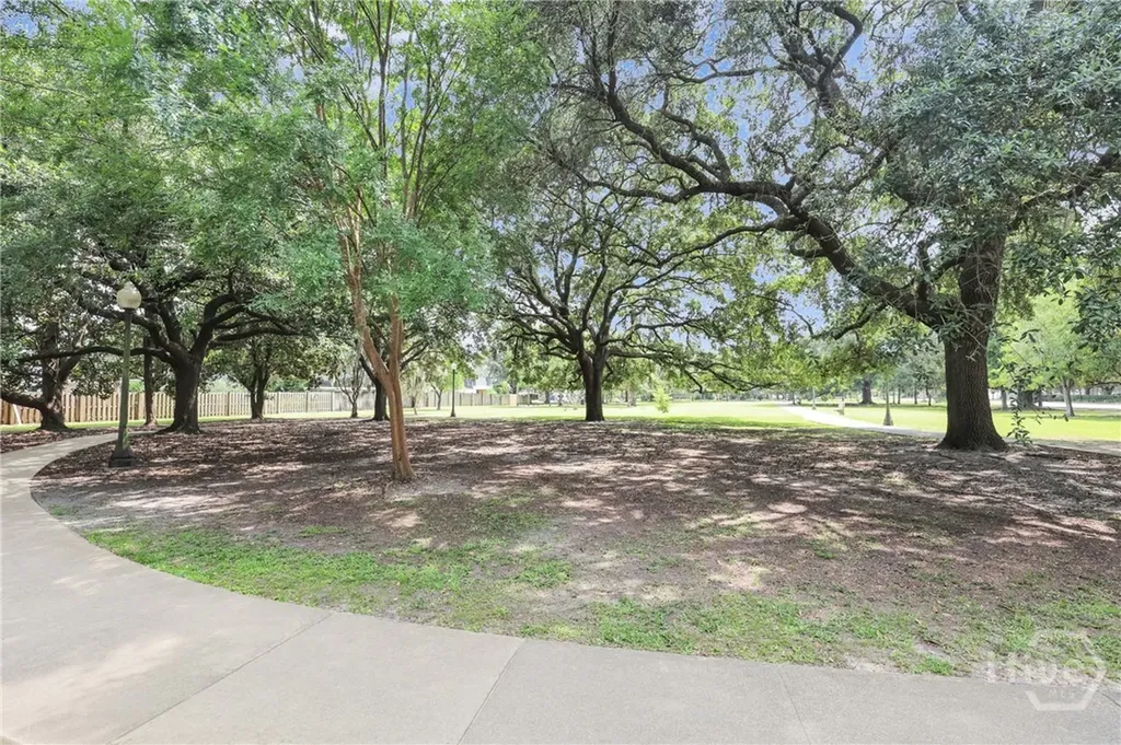 528 E 51st Street Savannah GA 31405