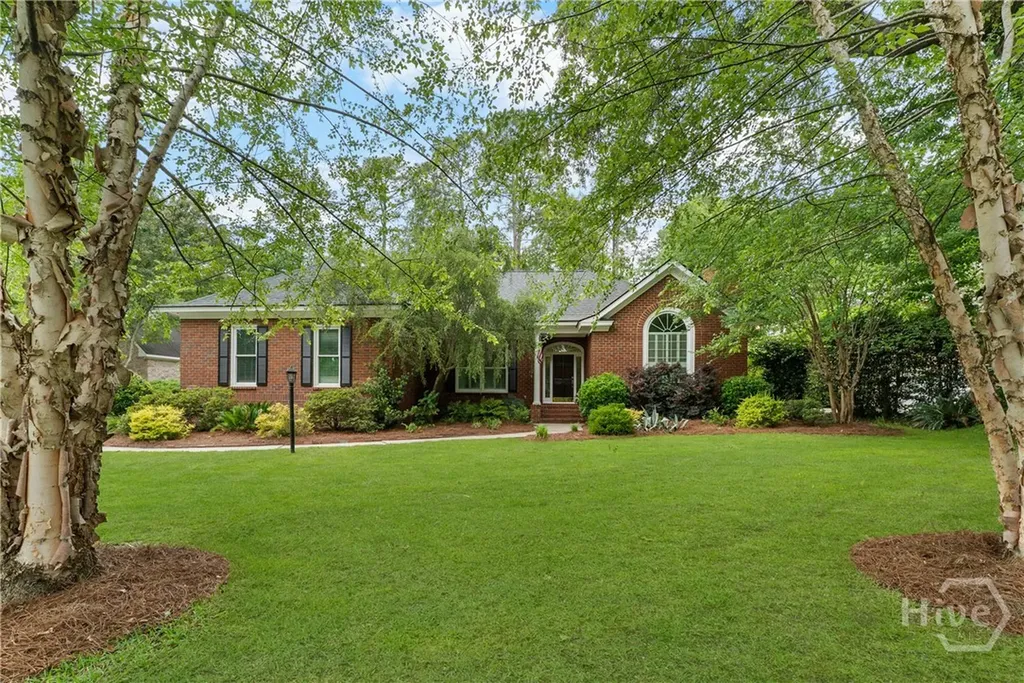 112 Pine Lakes Avenue Savannah GA 31405