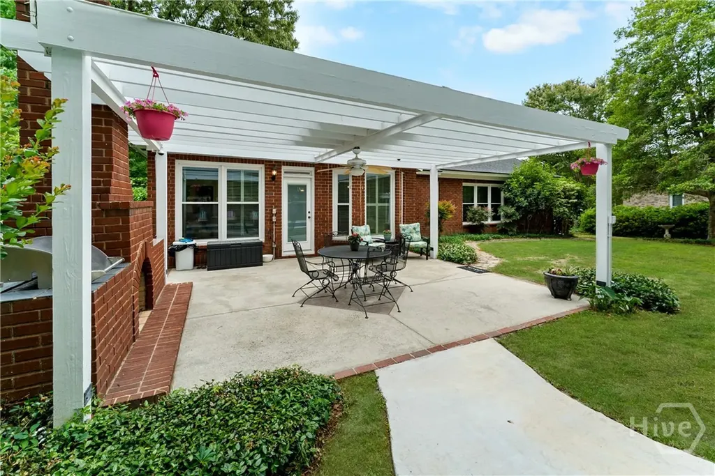 112 Pine Lakes Avenue Savannah GA 31405