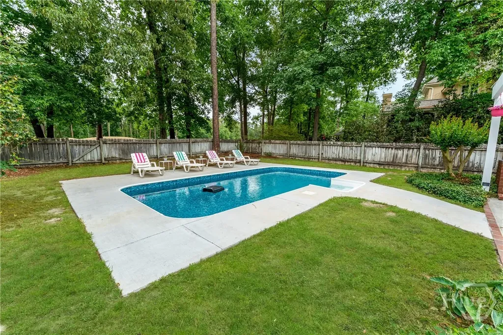 112 Pine Lakes Avenue Savannah GA 31405