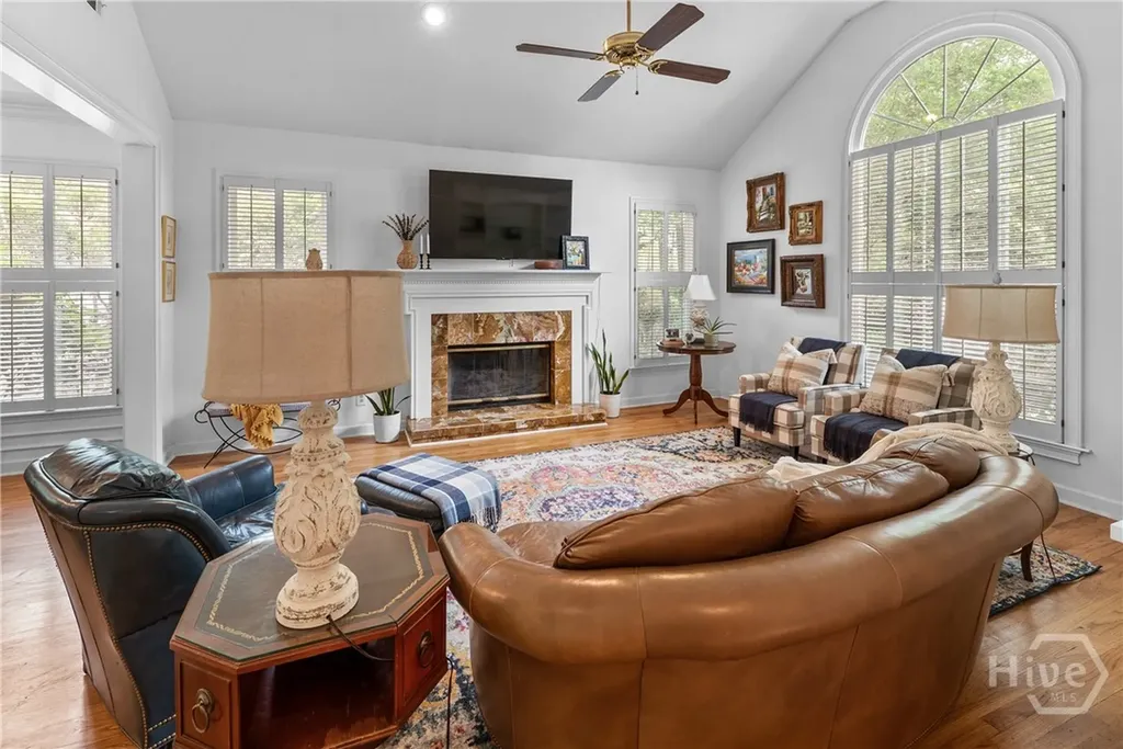 112 Pine Lakes Avenue Savannah GA 31405