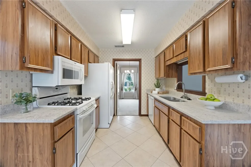 8506 Heatherwood Drive Savannah GA 31406