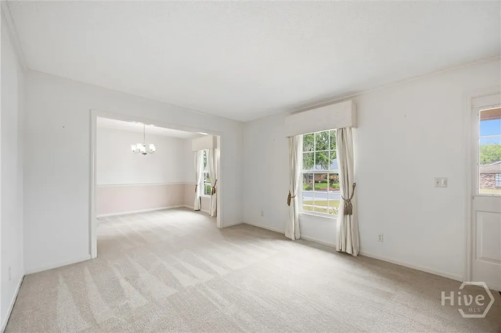 8506 Heatherwood Drive Savannah GA 31406