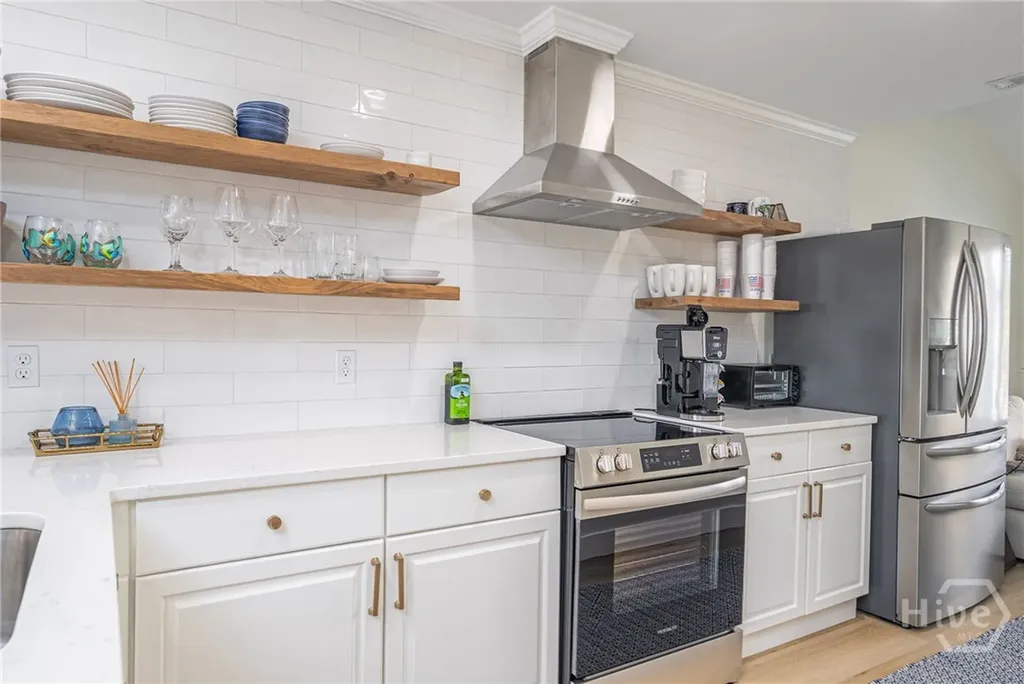 3005 River Drive Savannah GA 31404