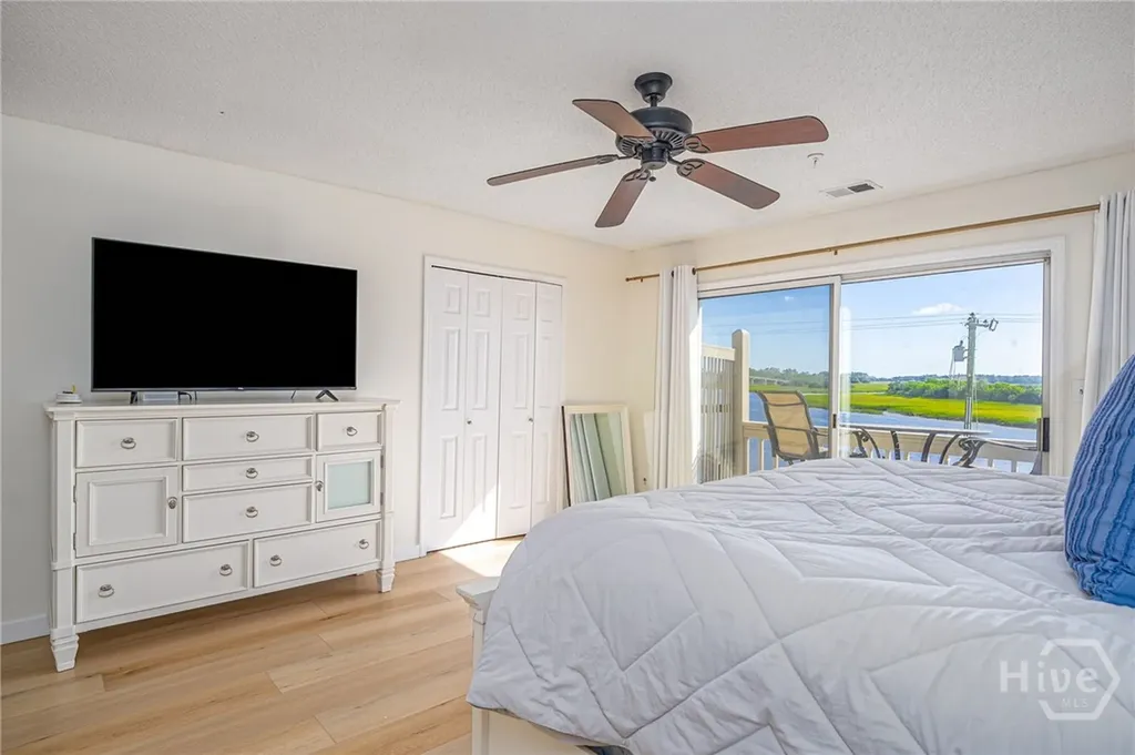 3005 River Drive Savannah GA 31404
