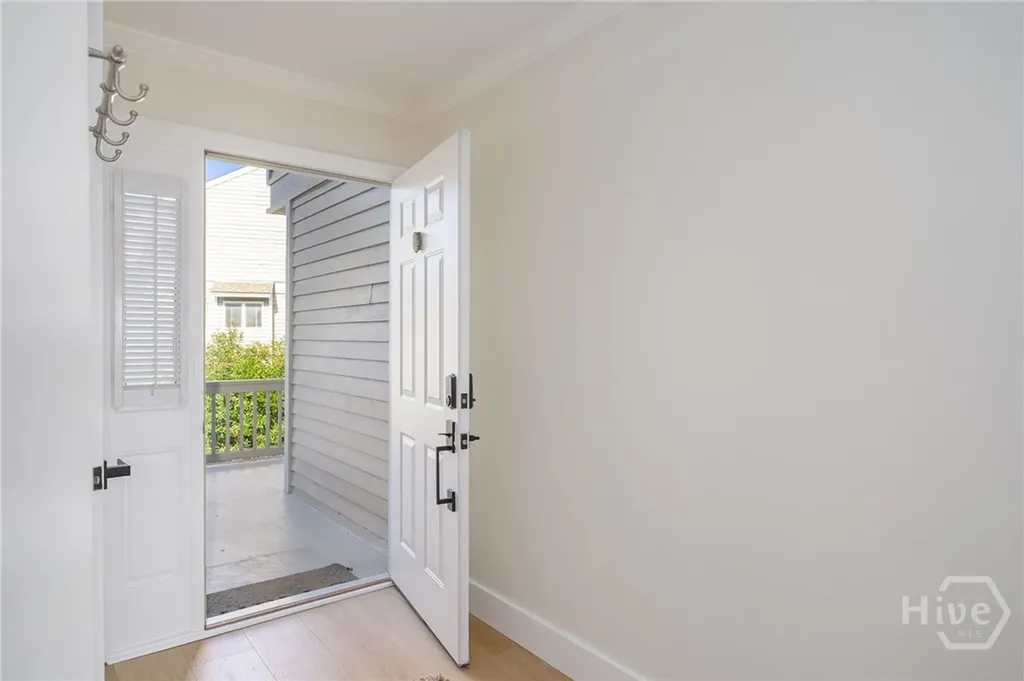 3005 River Drive Savannah GA 31404
